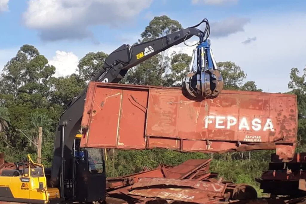 Cortes e Reciclagem de Vagões e Locomotivas